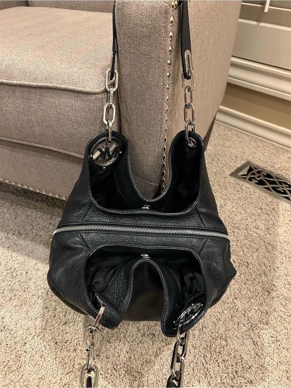 Michael Kors Black Pebbled Leather Shoulder Hobo with Chain Strap - Picture 3 of 6